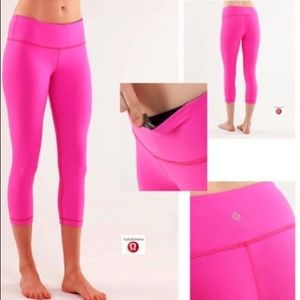 Lulu Lemon Cropped Leggings Hot Pink